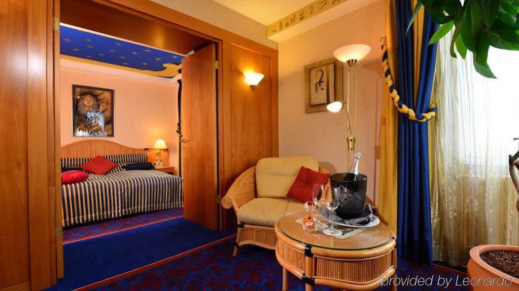 Parkhotel Вайскирхен Экстерьер фото